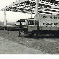1982Rheindorf-Schnittholzlager-LKW-
